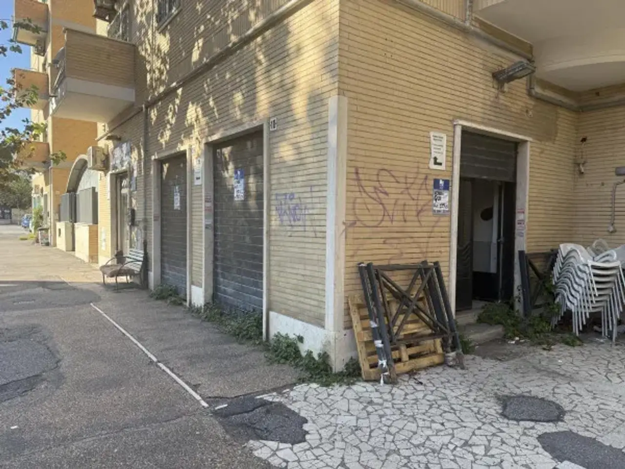 Articoli regalo in Via San Pier Damiani, Roma, {3} - Foto 1