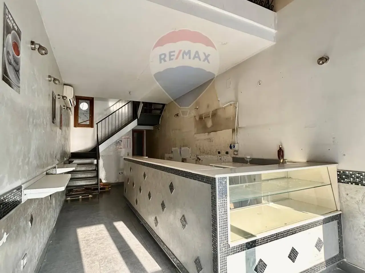 Negozio in Viale Luigi Cadorna 48/a, Siracusa, {3} - Foto 1