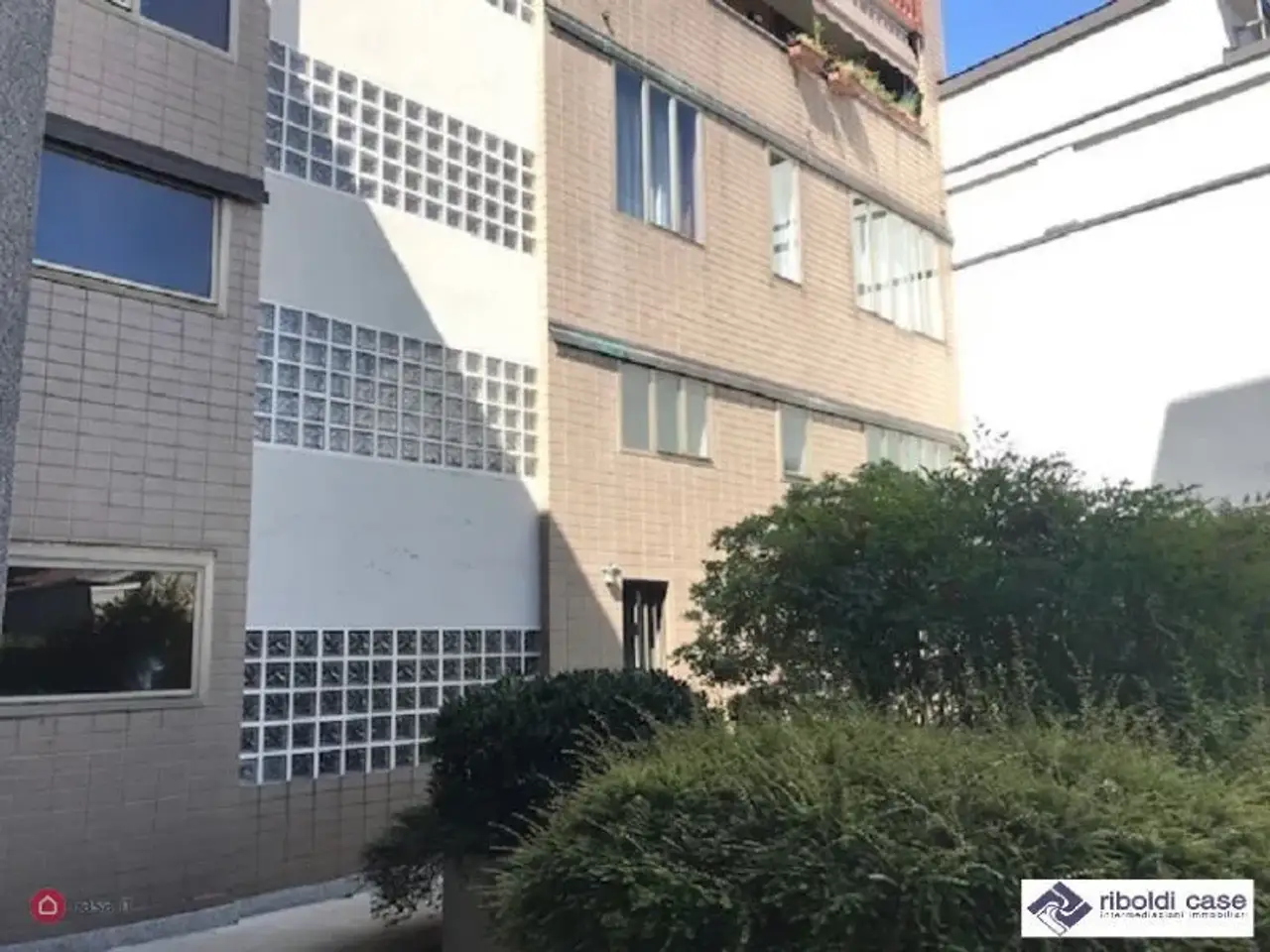 Ufficio in , Seregno, {3} - Foto 1