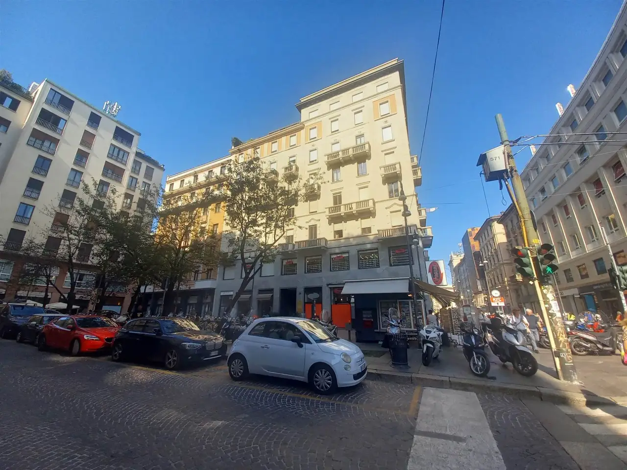 Ufficio in Piazza Santa Maria Beltrade, Milano, {3} - Foto 1