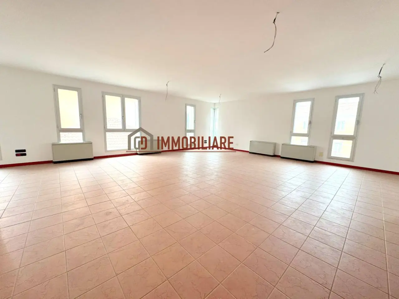 Ufficio in Via Roma 1, Montebelluna, {3} - Foto 2