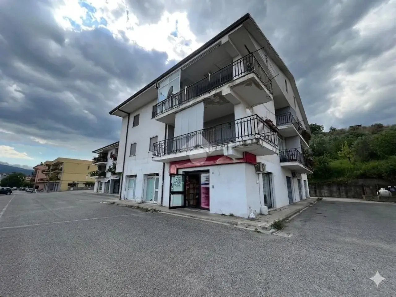 Negozio in Via Trieste 258, Montalto Uffugo, {3} - Foto 1