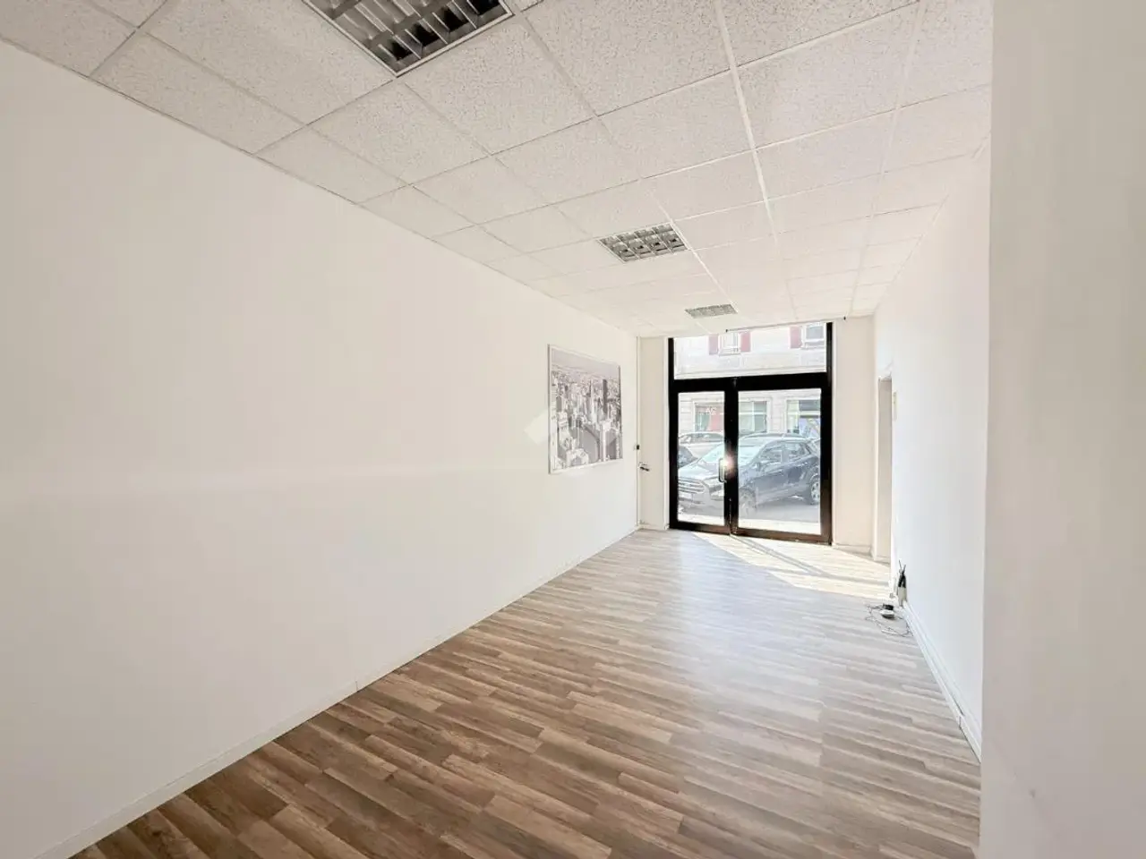 Negozio in Via Luigi Cadorna 9, Brescia, {3} - Foto 1