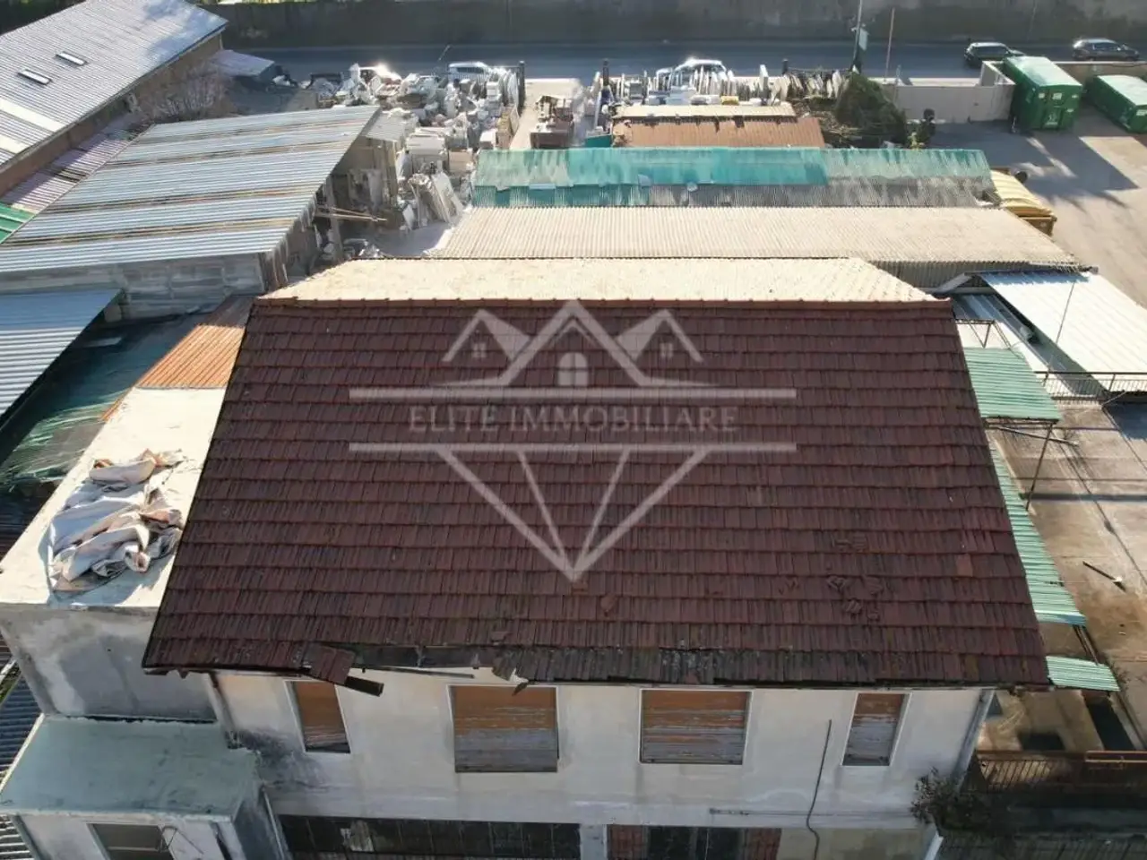 Capannone in , Carrara, {3} - Foto 1