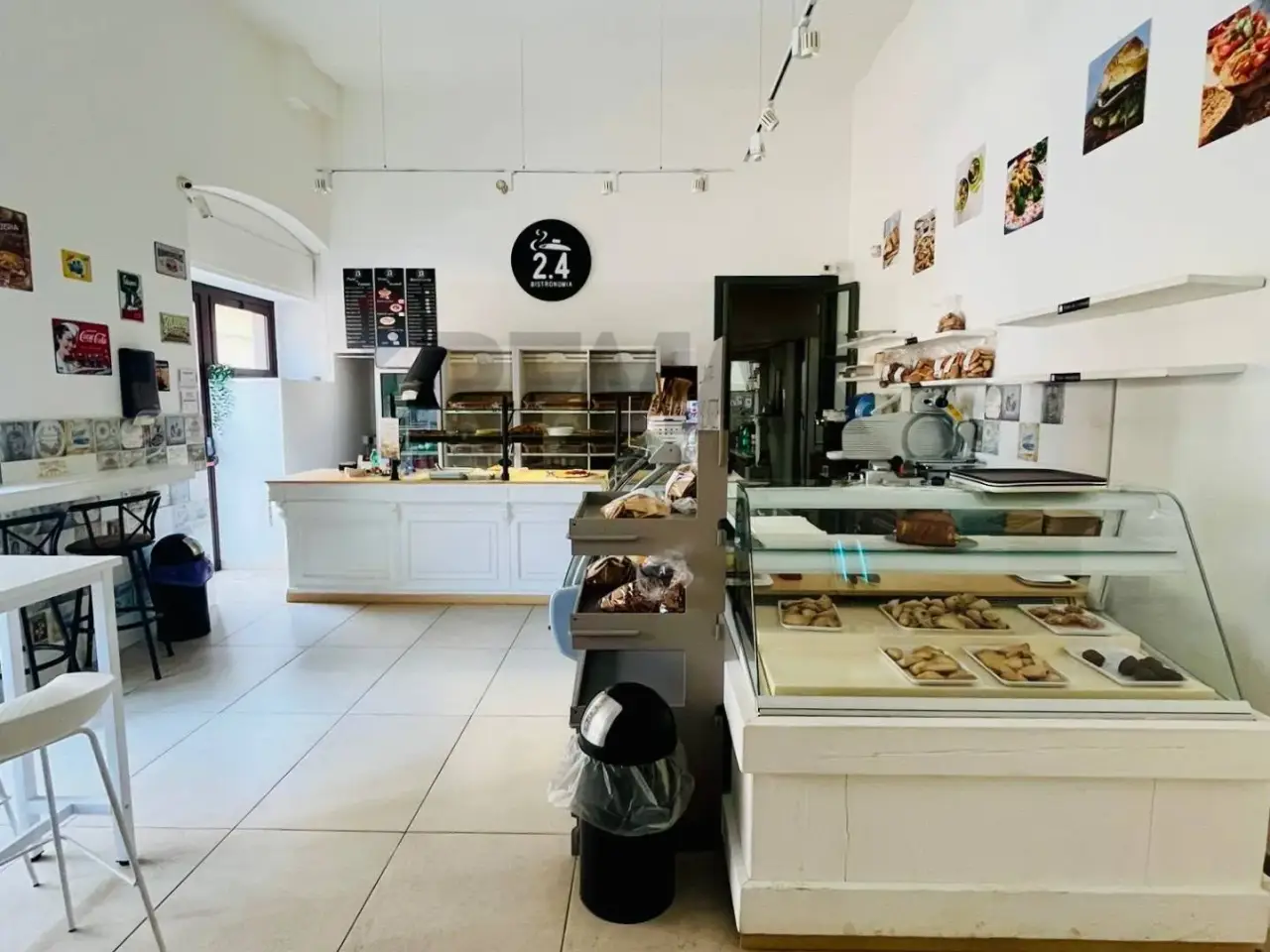 Esercizio commerciale in Via Florenzio Iaia, Conversano, {3} - Foto 1