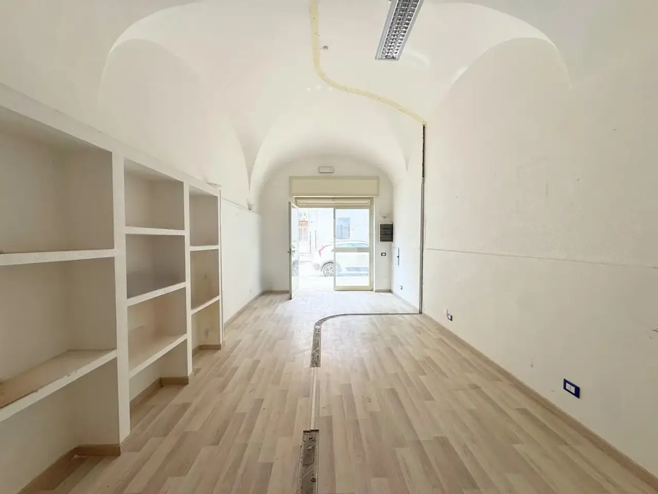 Magazzino in Via Mazzini 25, Lucera, {3} - Foto 2