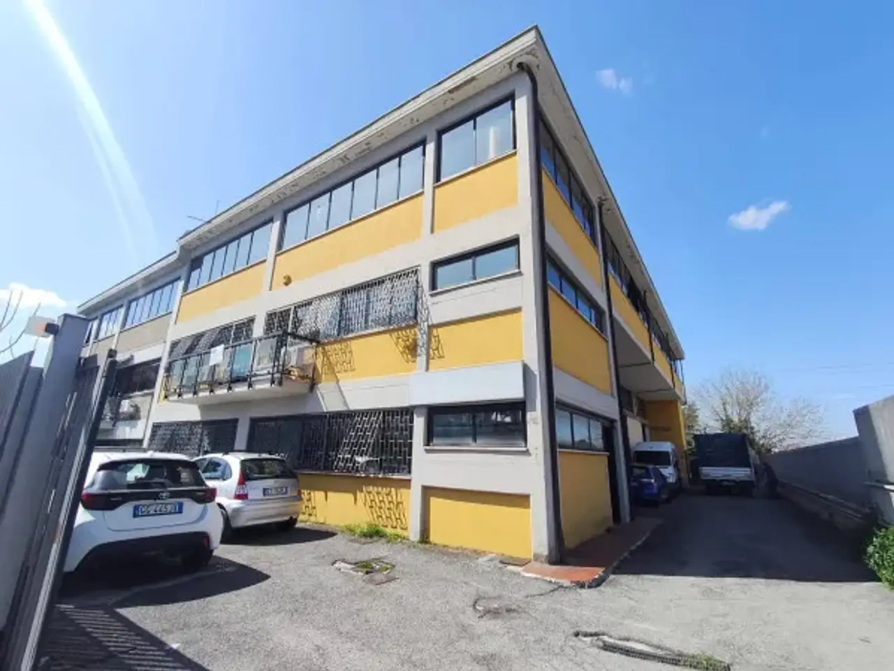 Ufficio in Via Montenero, Guidonia Montecelio, {3} - Foto 1