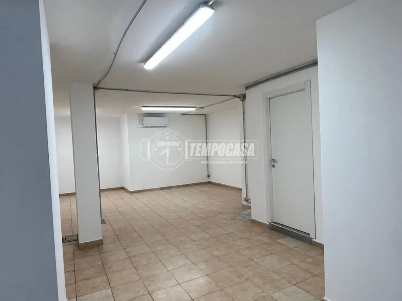 Magazzino in Via Isonzo 24/a, Monza, {3} - Foto 2