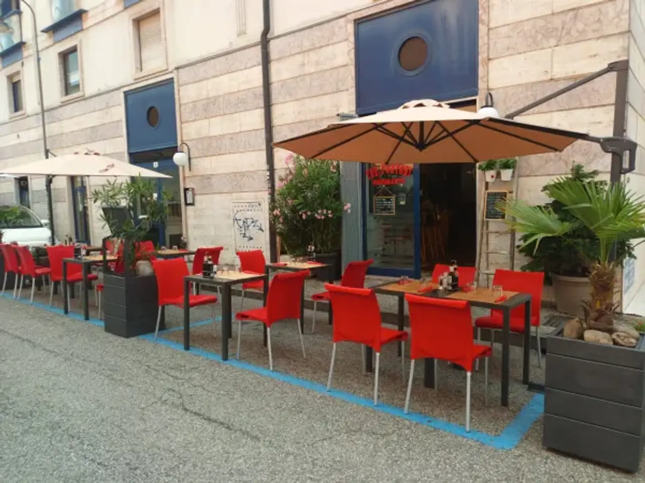 Ristorante in Via Santa Croce, Trento, {3} - Foto 1