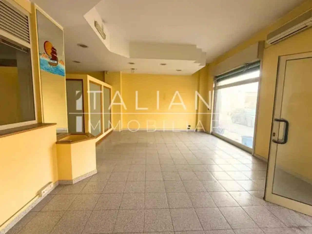 Negozio in Via Archi Nazionale 67, San Filippo Del Mela, {3} - Foto 1