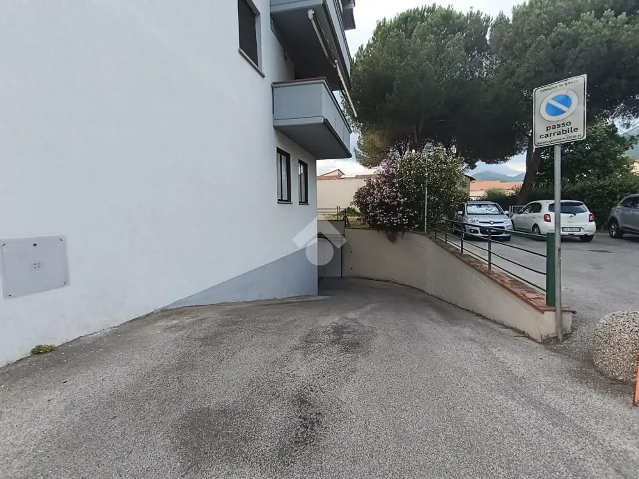Magazzino in Via Bologna 130, Prato, {3} - Foto 2