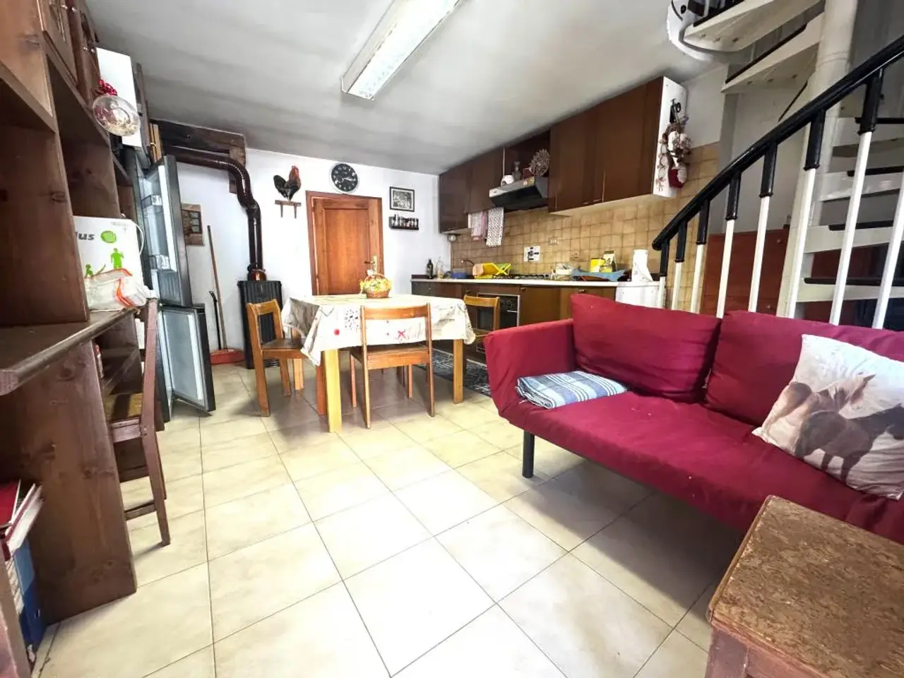 Bar in Frazione Beuve, Montan-Angelin-Arensod, Sarre Ao, Italia, Sarre, {3} - Foto 2