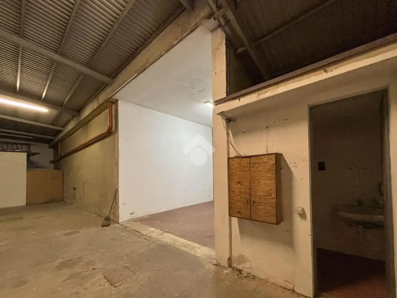 Magazzino in Via Salvo d'Acquisto 45, Concorezzo, {3} - Foto 1