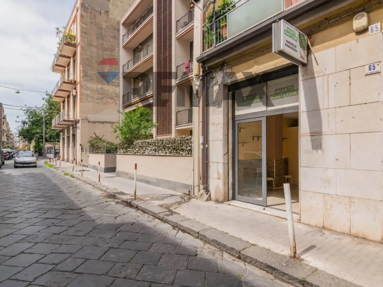 Negozio in Via Antonio Santangelo Fulci 63, Catania, {3} - Foto 2