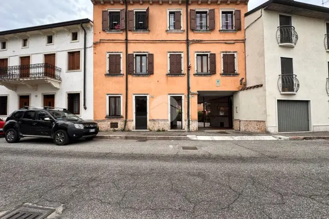 Casa indipendente in Via Madonna di Campagna 108, Verona - Foto 1