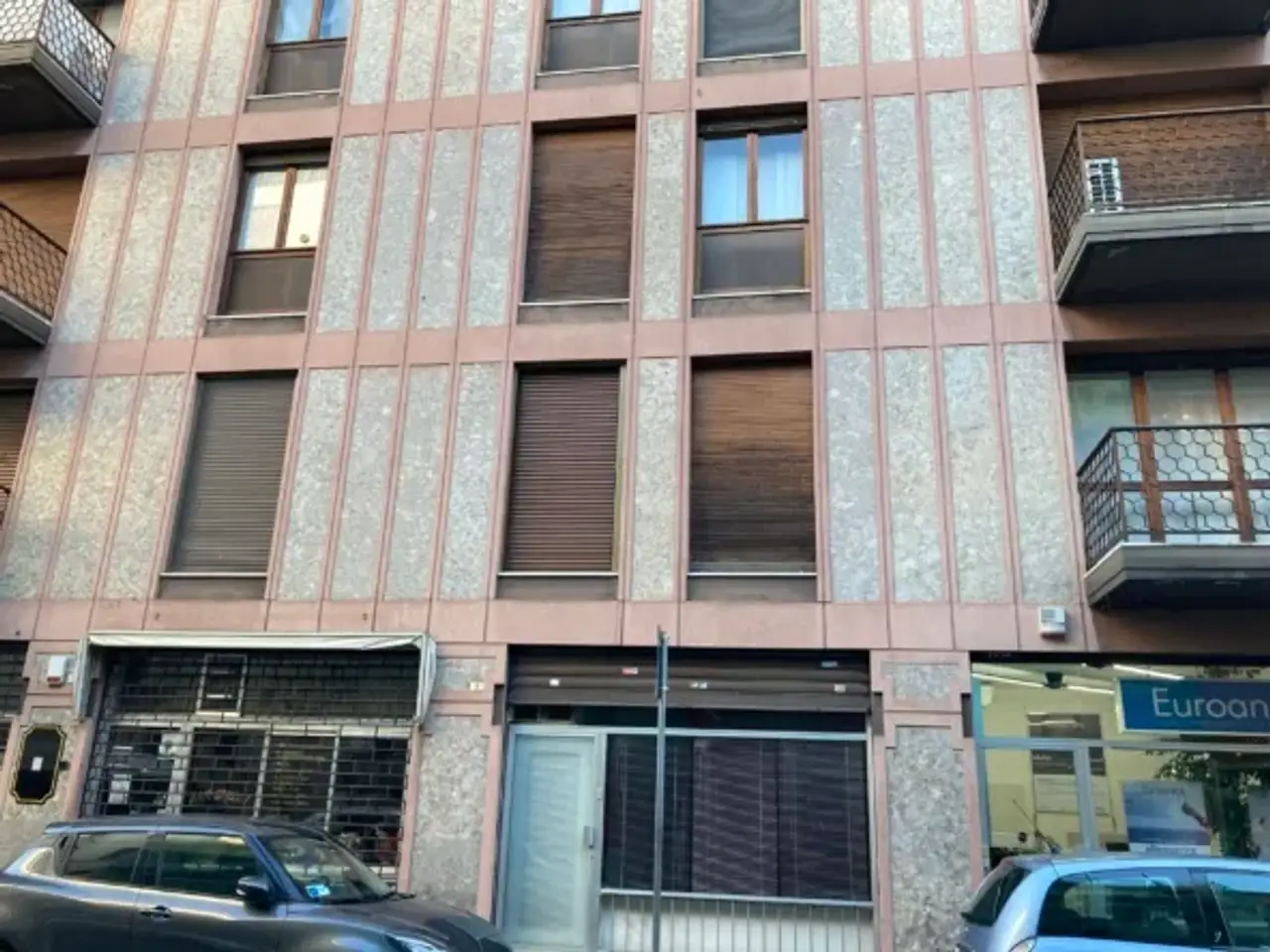 Esercizio commerciale in Via dei Mille, Sant'Antonio, Novara, Piemonte, 28100, Italia, Novara, {3} - Foto 1