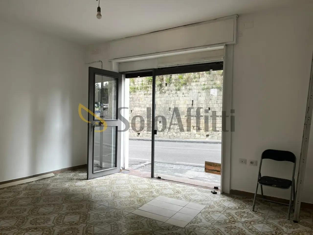 Negozio in Via Capodimonte 30, Napoli, {3} - Foto 2