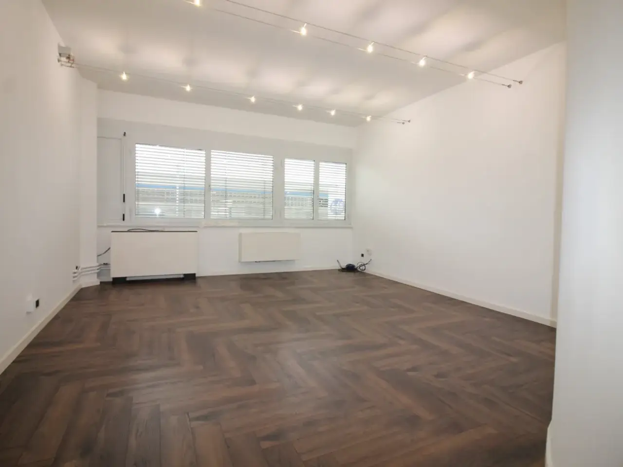 Ufficio in Viale della Scienza, Vicenza, {3} - Foto 1