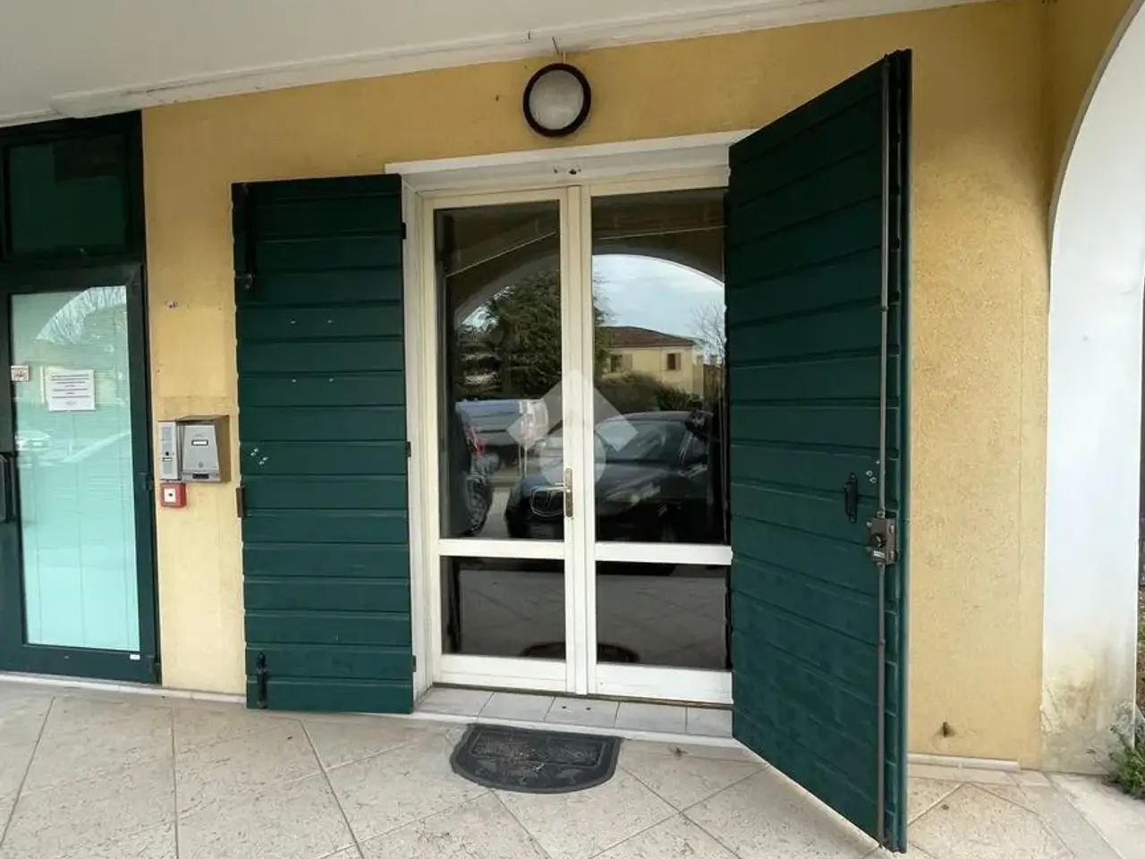 Negozio in Via Capitello 19, Ponzano Veneto, {3} - Foto 1