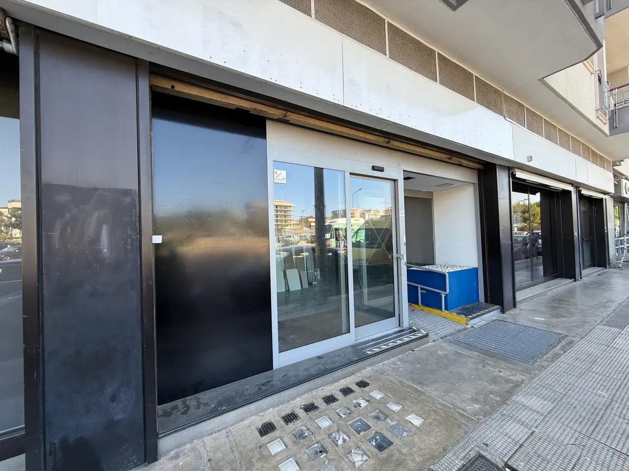Ufficio in Via della Resistenza 54, Bari, {3} - Foto 1