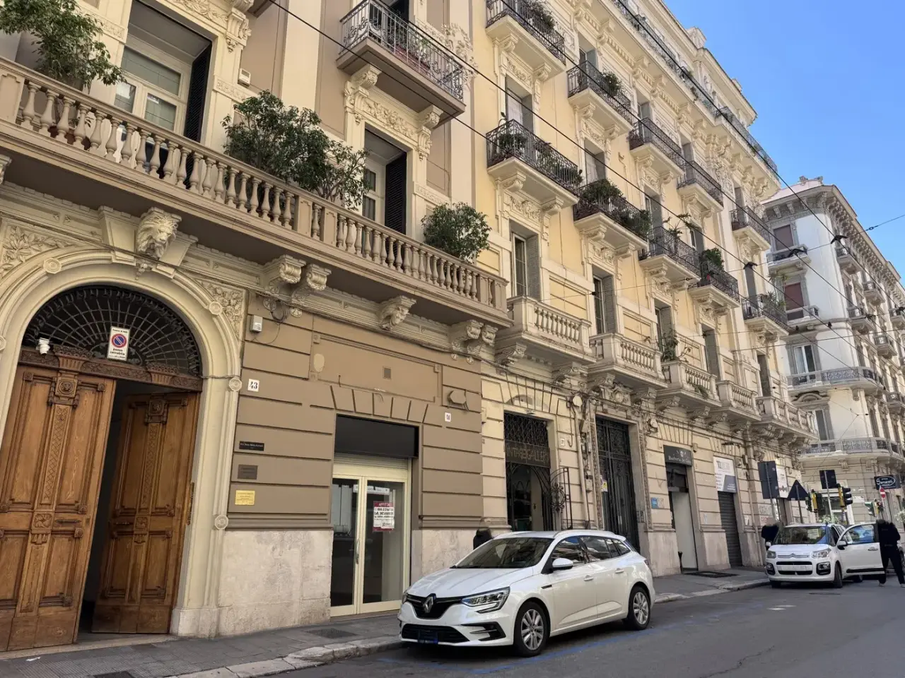 Negozio in Via Imbriani 41, Bari, {3} - Foto 1