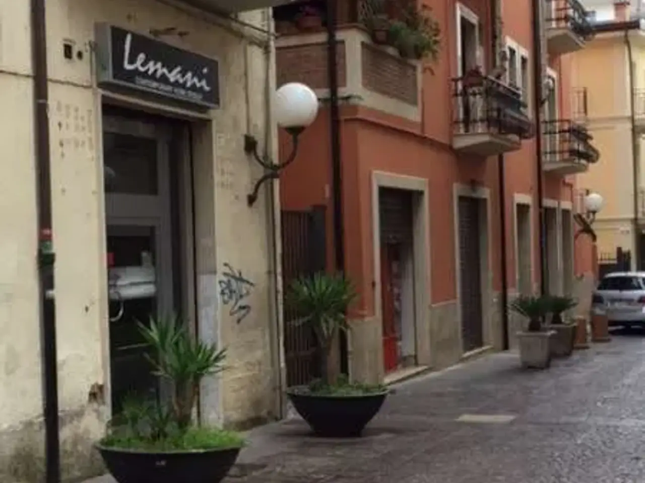 Negozio in Via Adua, 87100, Cosenza, Cosenza, {3} - Foto 1