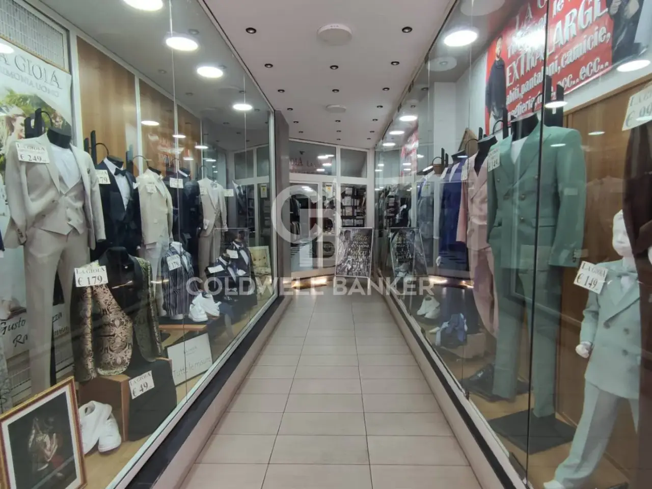 Negozio in Via Principe Amedeo 171/a, Taranto, {3} - Foto 2