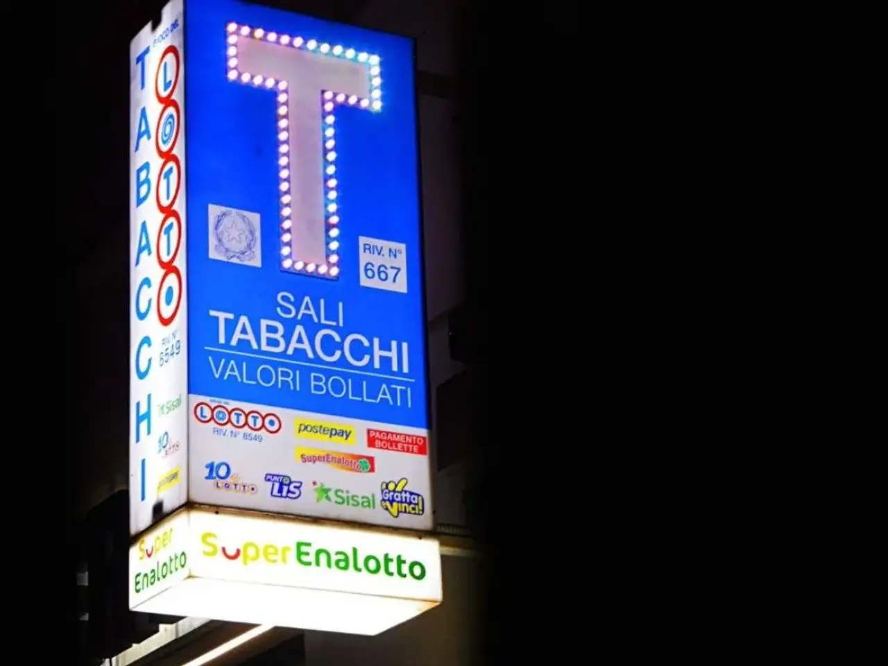 Esercizio commerciale in Via Roma, Sassoferrato, {3} - Foto 2