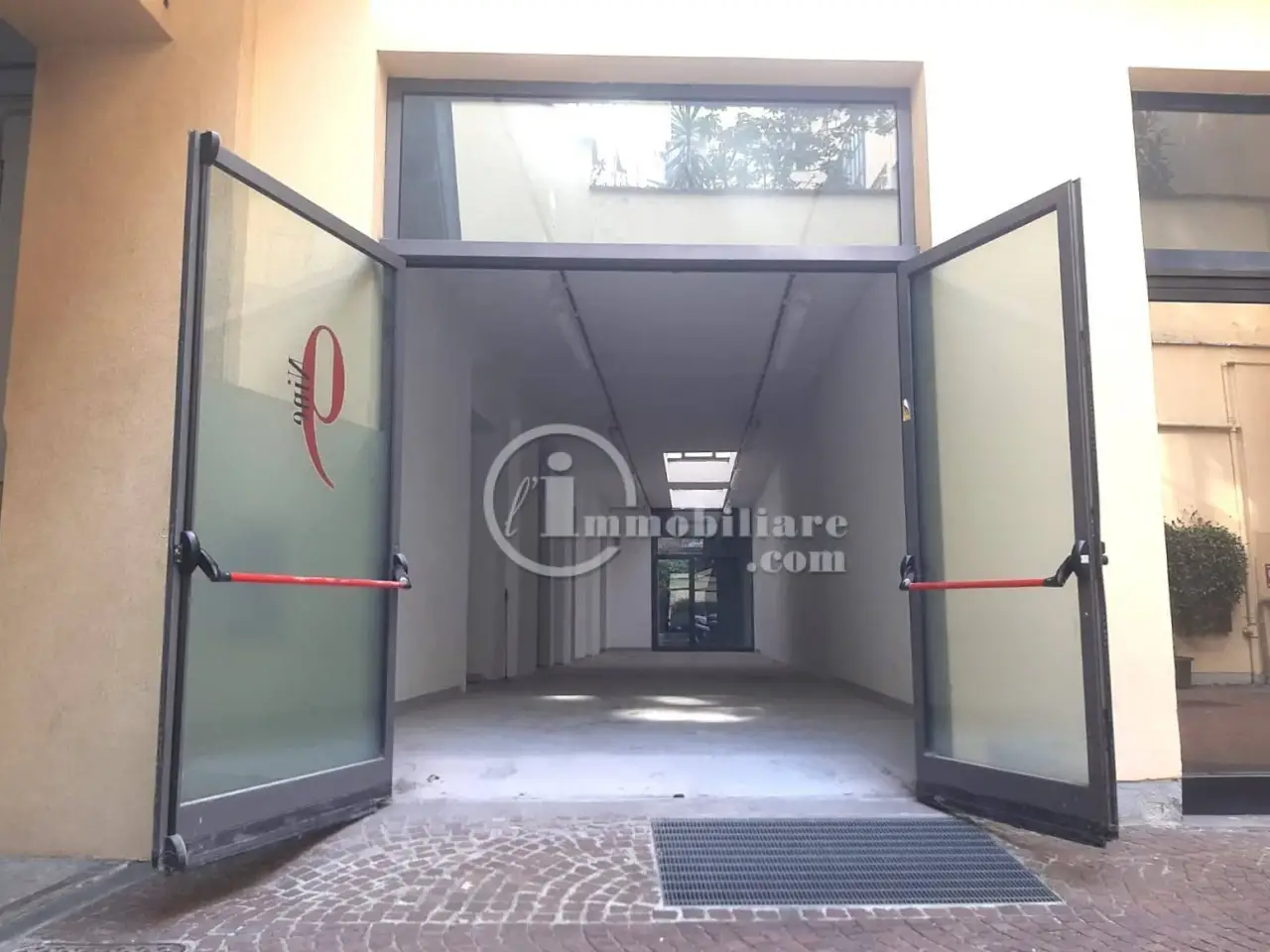 Laboratorio in Via Paolo Lomazzo 34, Milano, {3} - Foto 1