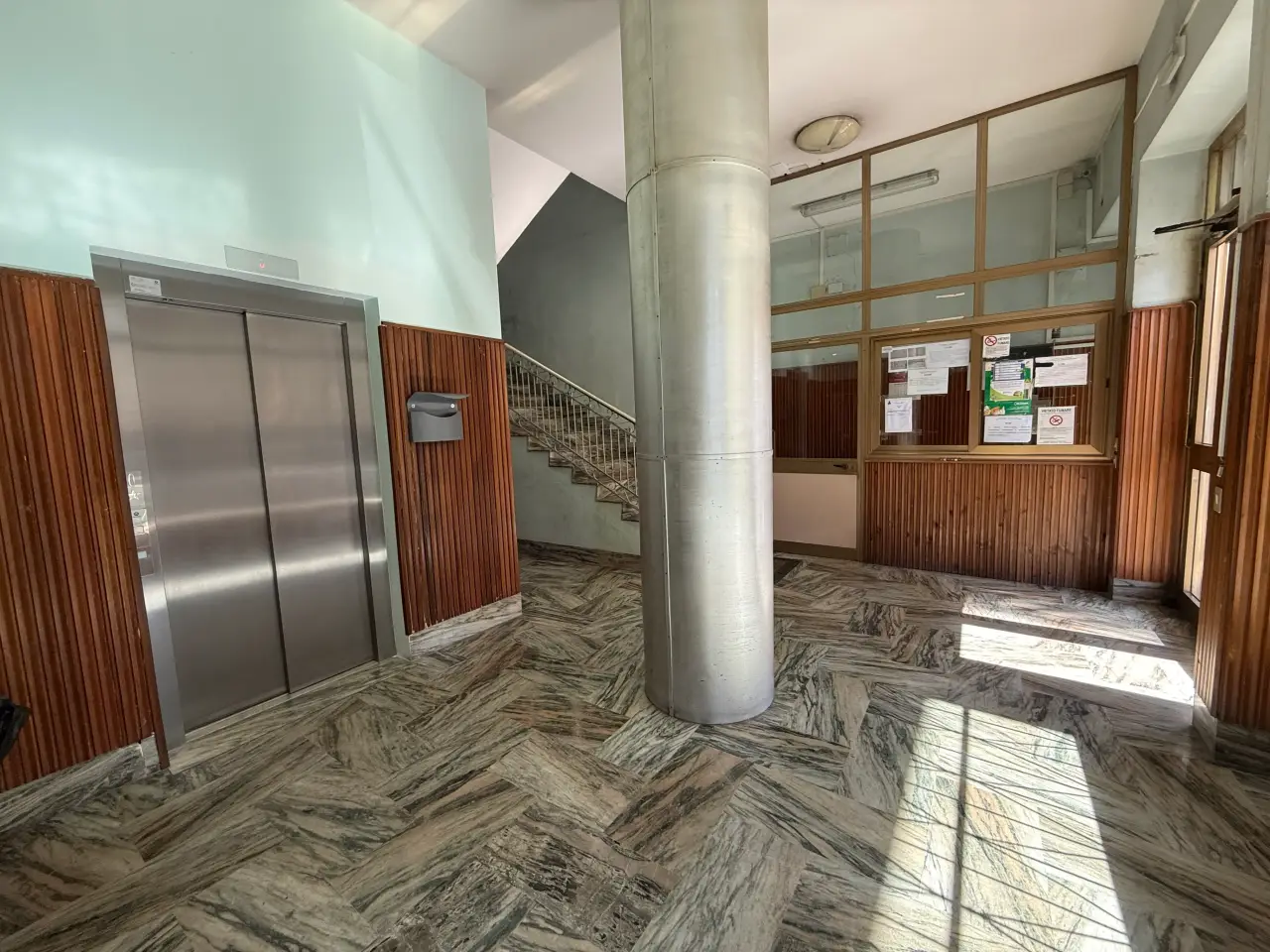 Azienda in Piazza d'Amora 3, Nocera Inferiore, {3} - Foto 2