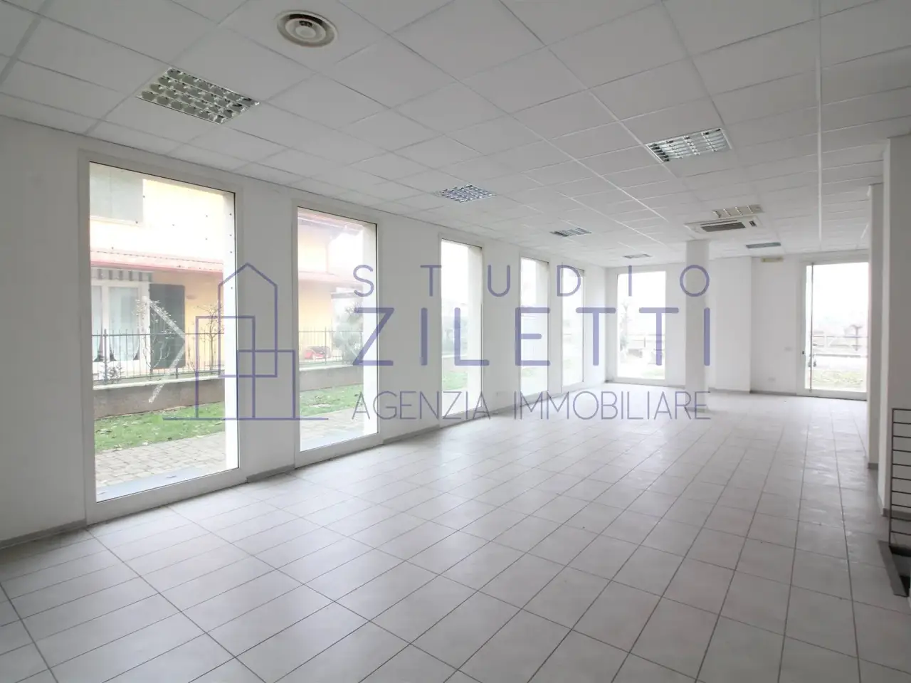 Negozio in Via Papa Giovanni II 45c Azzano Mella, Mairano, {3} - Foto 2