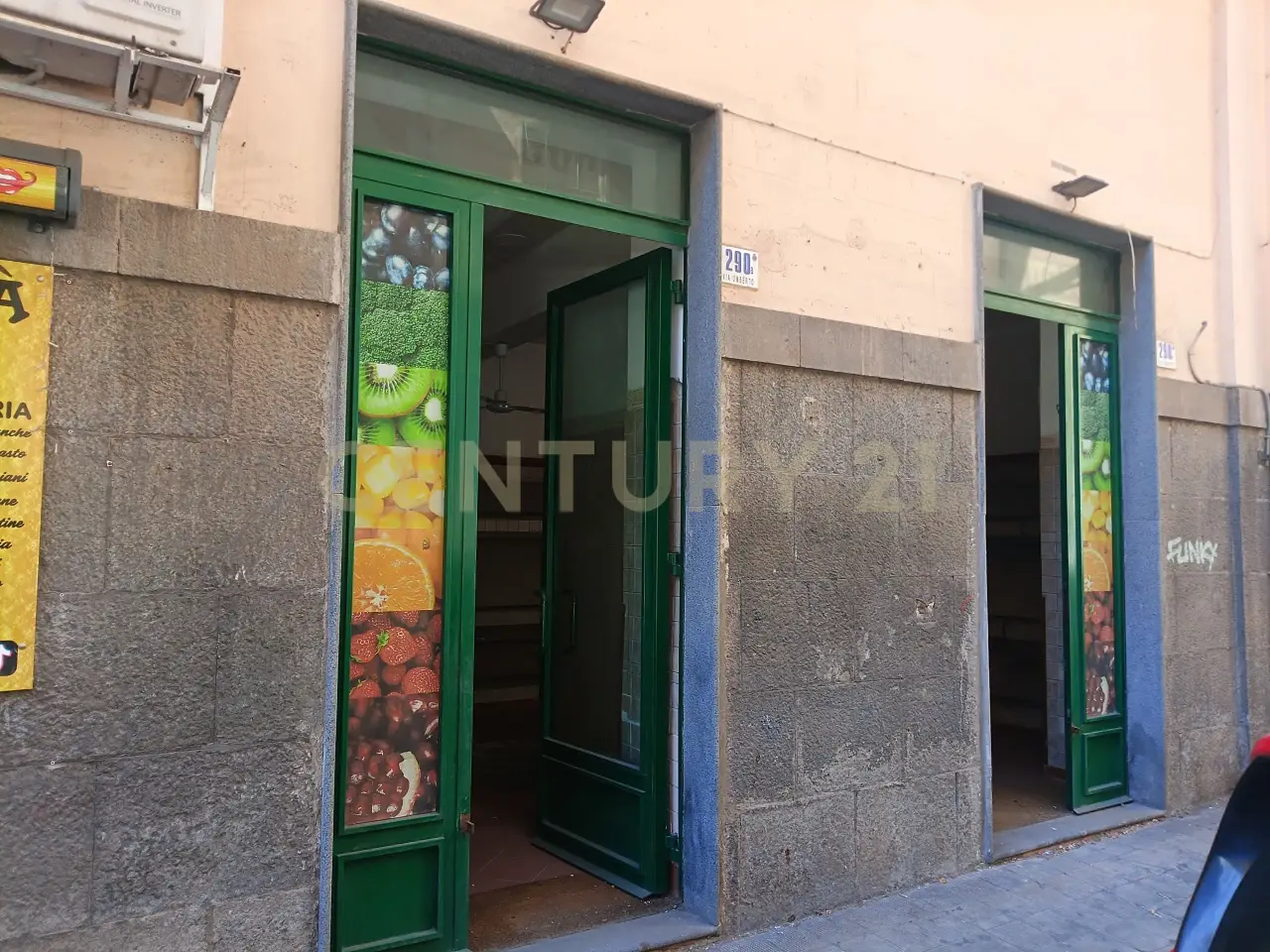 Negozio in Via Umberto I 290a, Catania, {3} - Foto 1