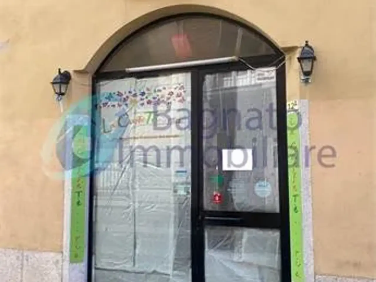Negozio in Novara (Centro Storico), Novara, {3} - Foto 2