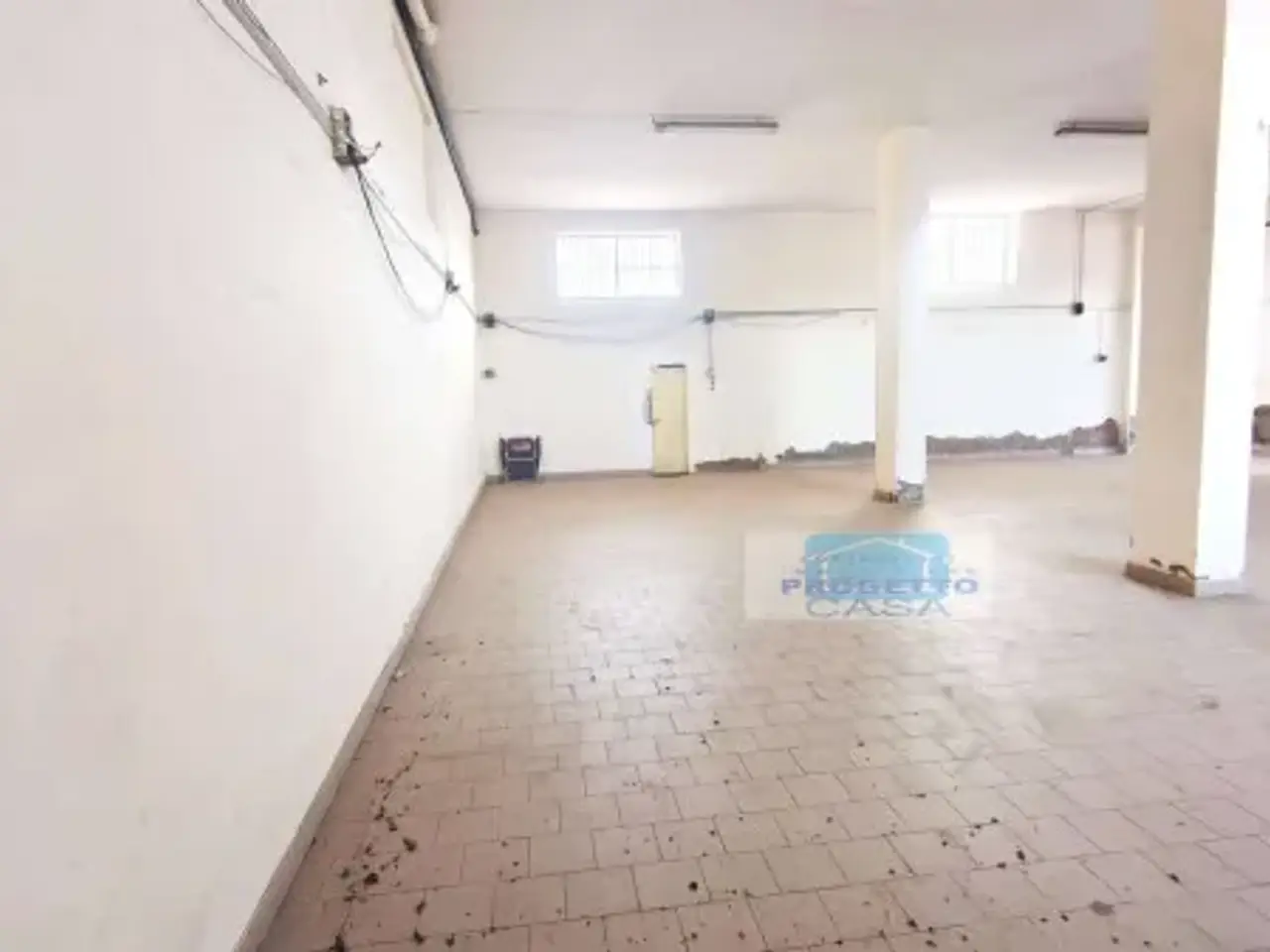 Magazzino in Via Fornari Snc, Sant'Anastasia, {3} - Foto 2