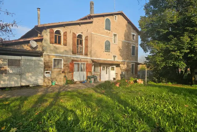 Casa indipendente in Strada Baccelliera 122, Modena - Foto 1