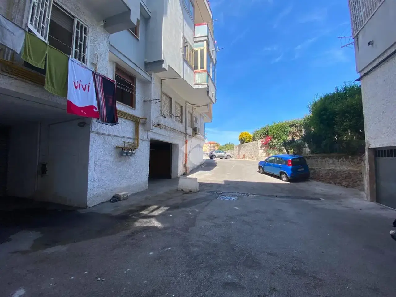 Magazzino in Via Campi Flegrei 8, Pozzuoli, {3} - Foto 1
