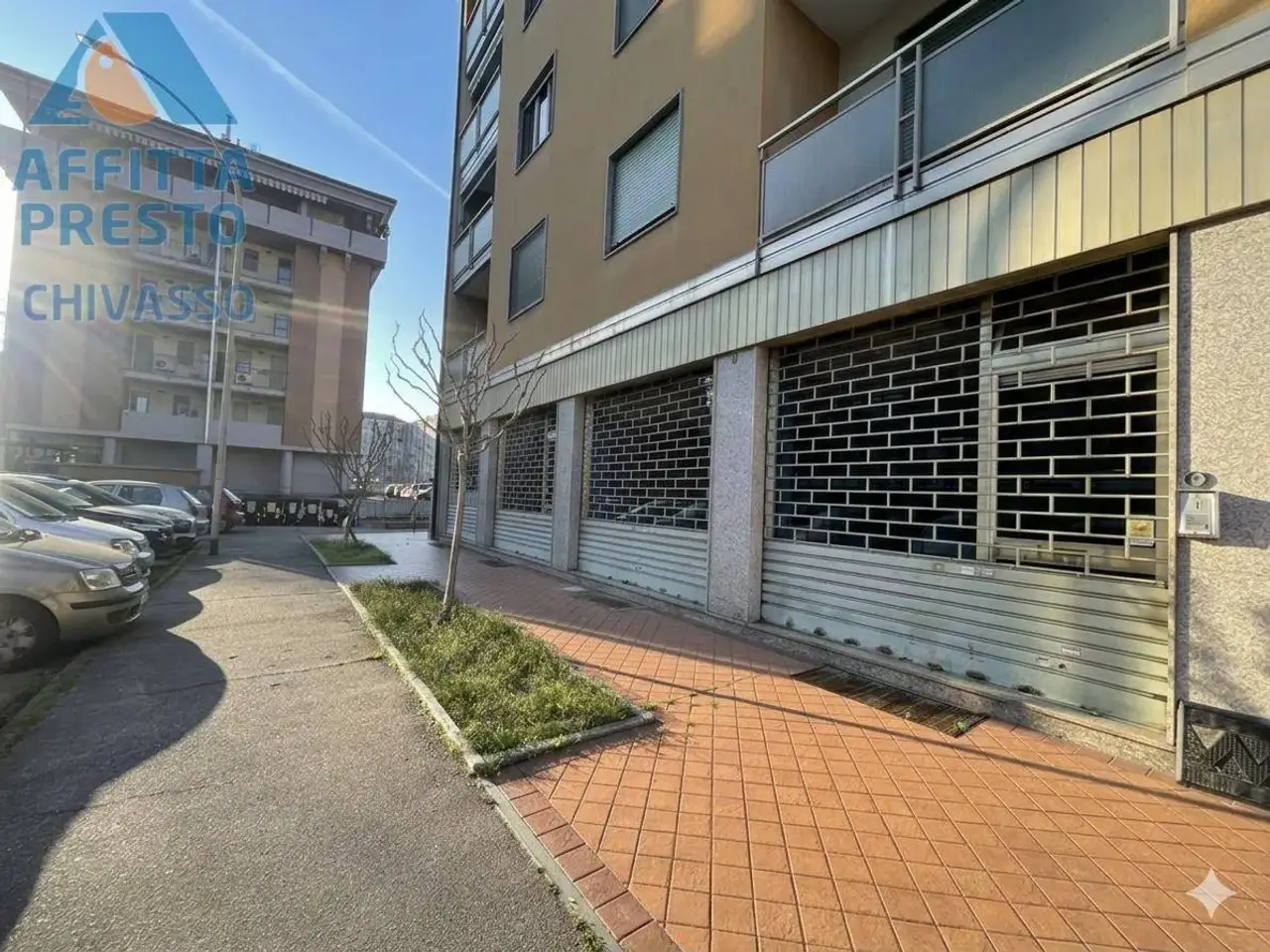 Negozio in Via Bradac 2, Chivasso, {3} - Foto 1