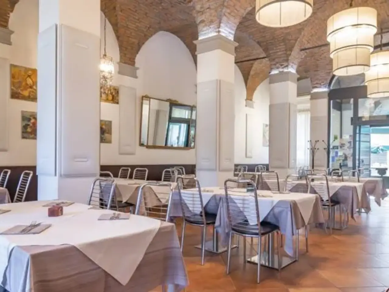 Ristorante in Via Olindo Malagodi 35, Cento, Cento Paese, Ferrara, Cento, {3} - Foto 1