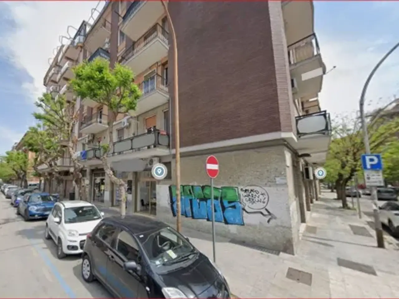 Negozio in Via Giuseppe Rosati 7, Foggia, {3} - Foto 1