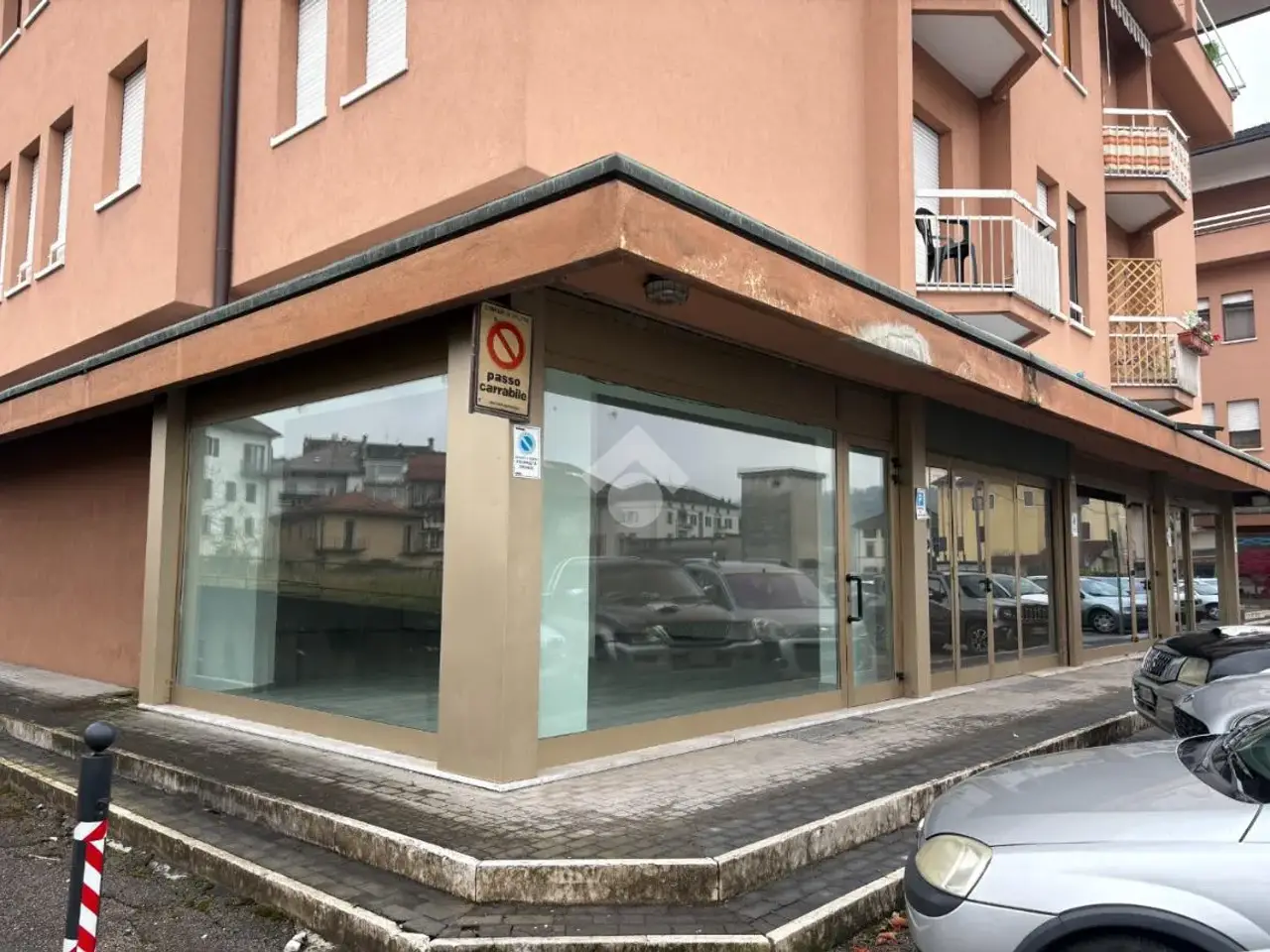 Negozio in Via Marco Damello 9, Feltre, {3} - Foto 1