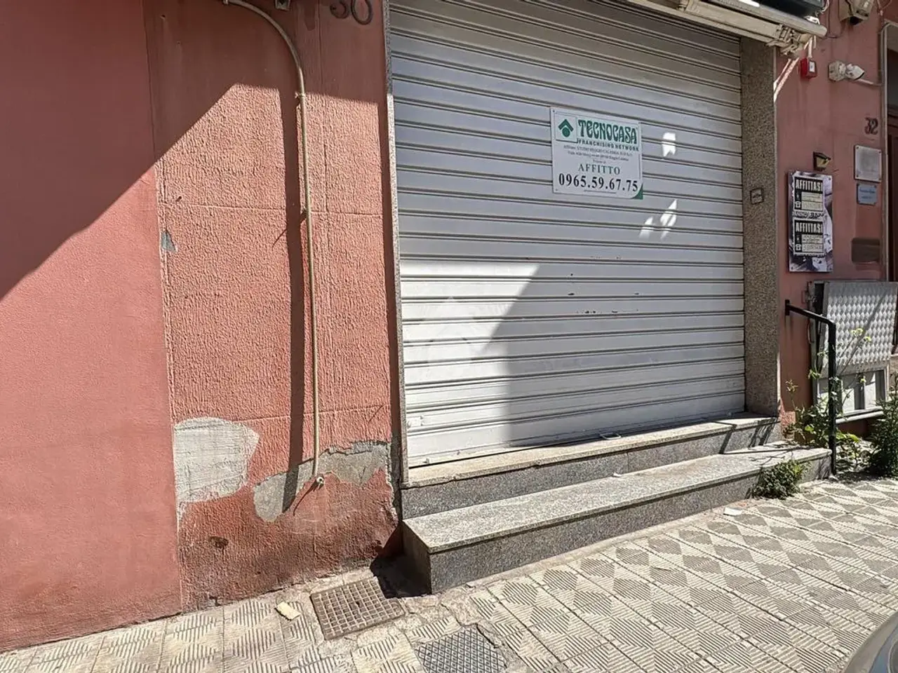 Magazzino in Via Nicola Furnari 32, Reggio Calabria, {3} - Foto 1