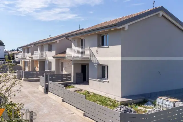 Terraced house in Viale Jacopo dal Verme, Vicenza - Photo 1