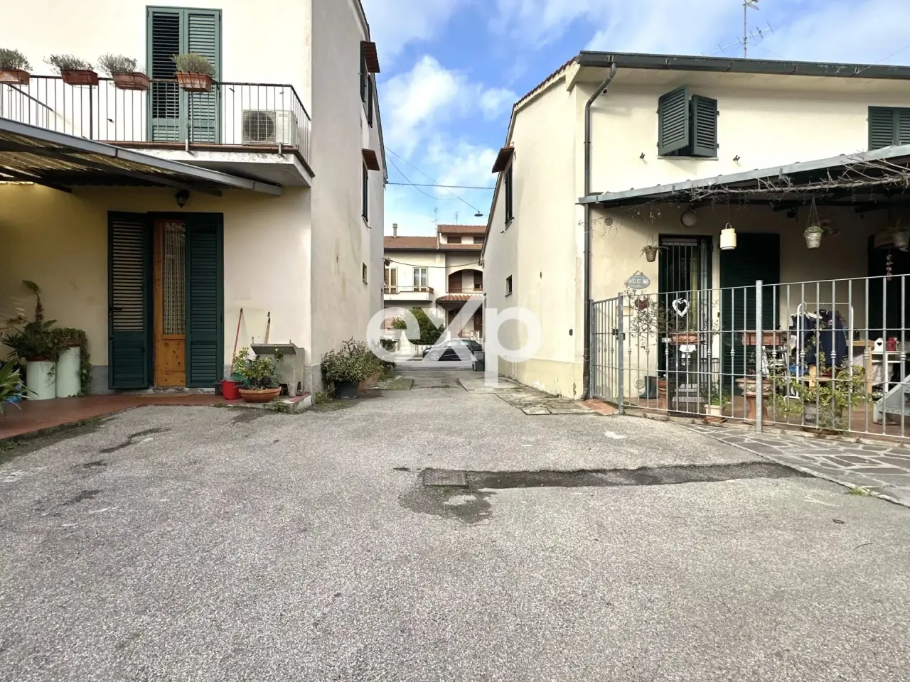 Laboratorio in , Prato, {3} - Foto 2
