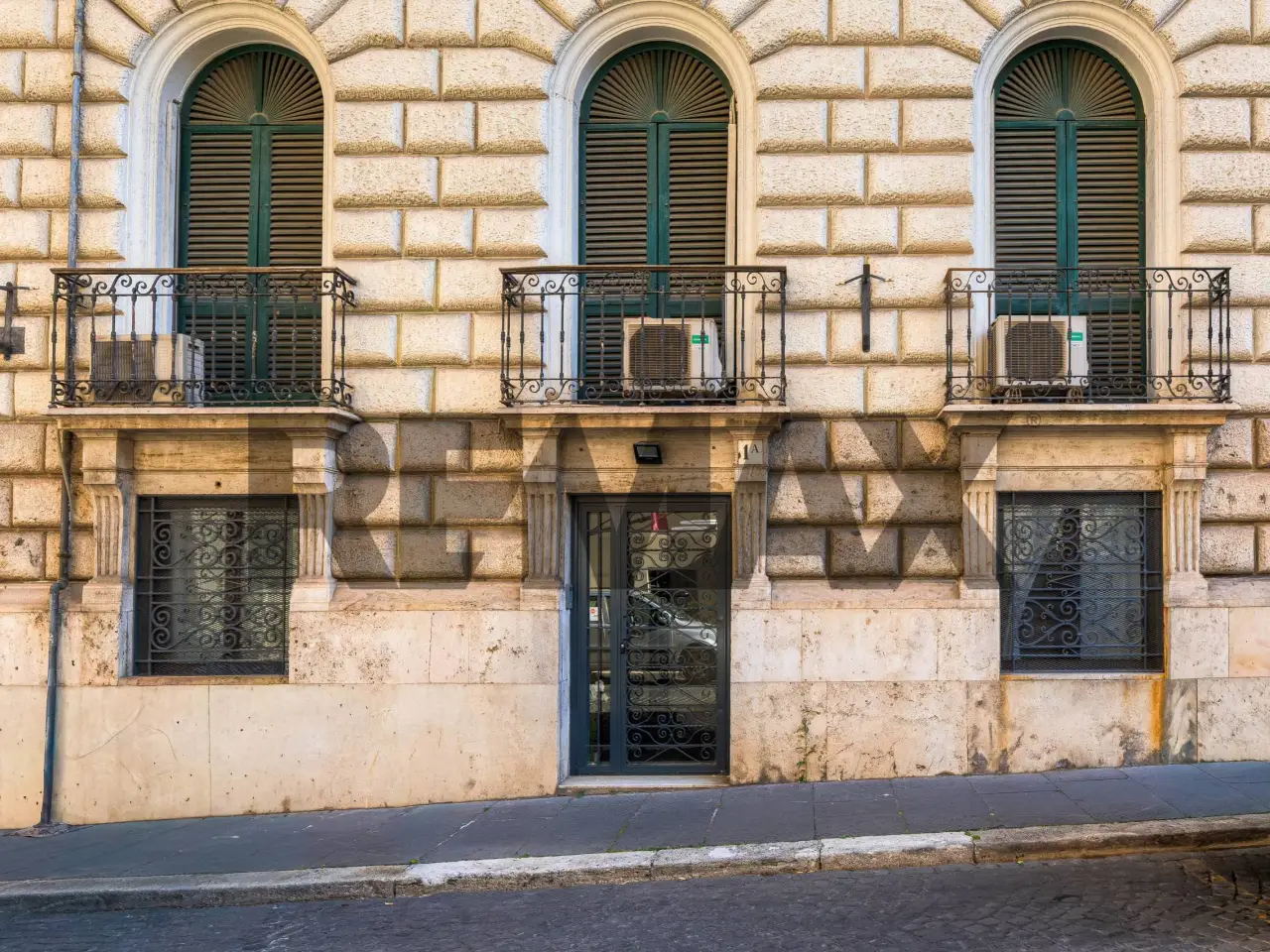 Negozio in Via Mazzarino 1a, Roma, {3} - Foto 1