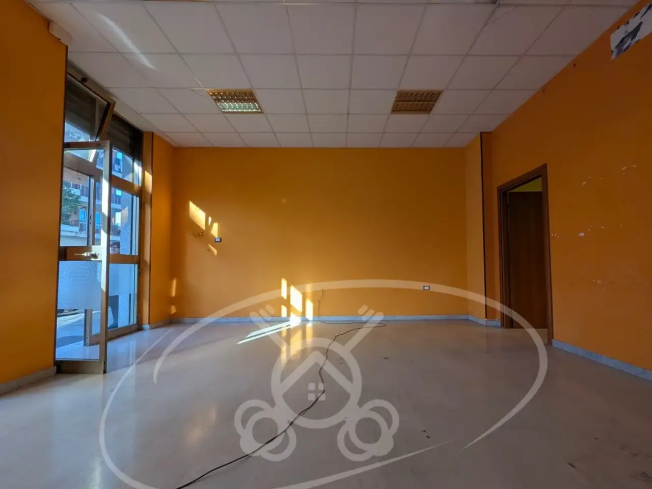 Negozio in Via Libera 36, Foggia, {3} - Foto 1