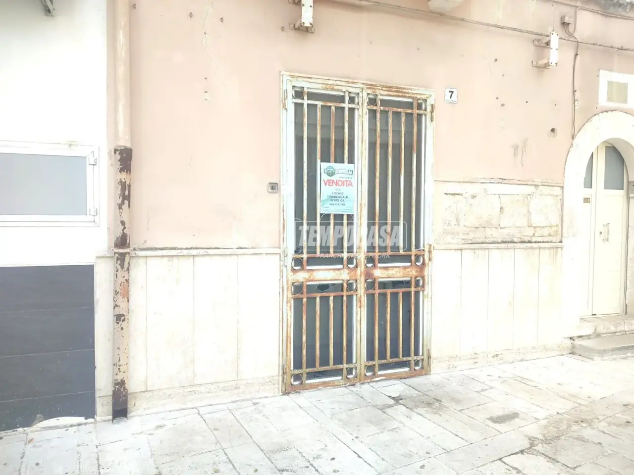 Negozio in Piazza Roma 7, Adelfia, {3} - Foto 1