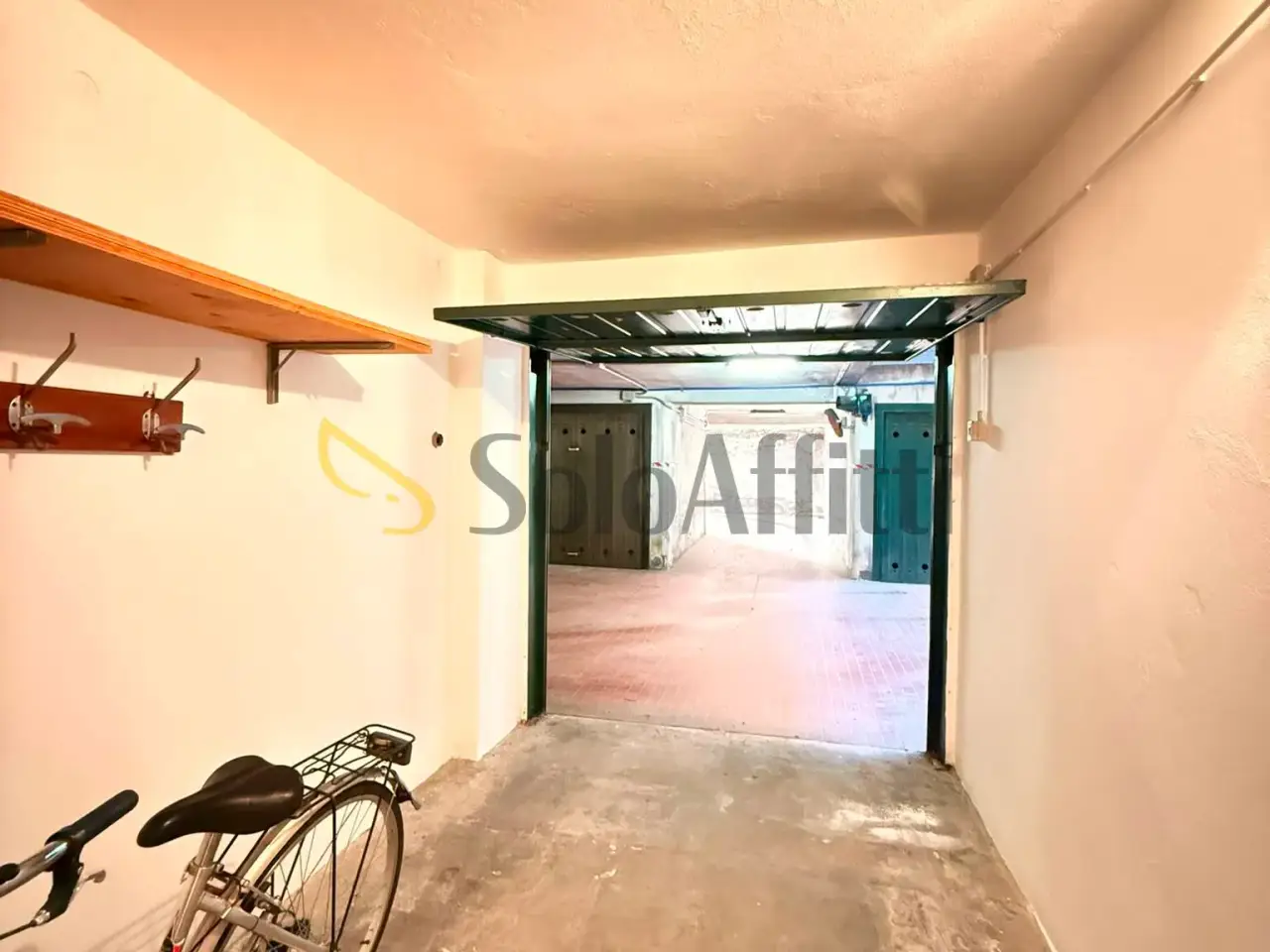 Parcheggio chiuso in Via Naldi Sn, Faenza, {3} - Foto 2