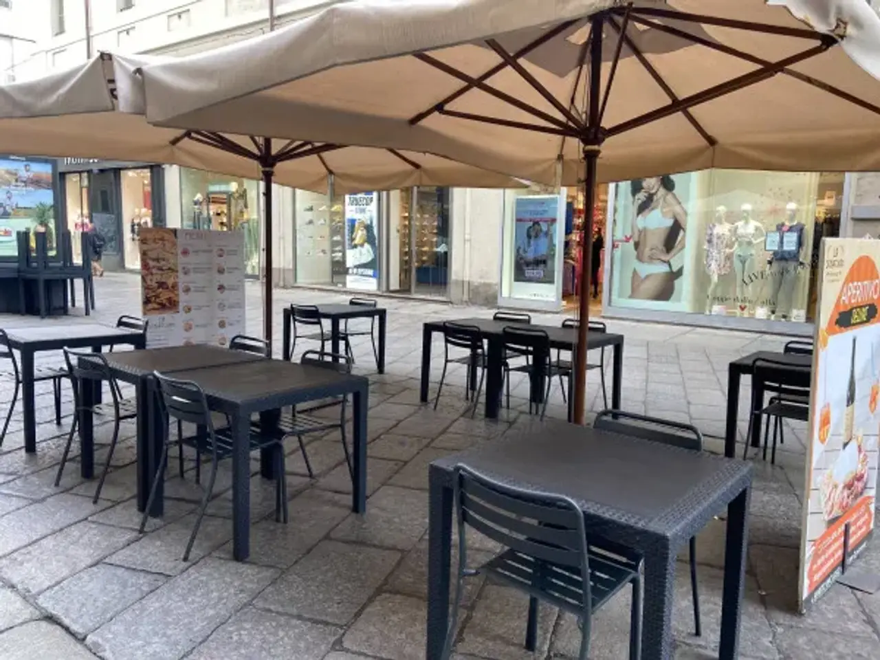Pub in Via Giuseppe Garibaldi 38, Torino, {3} - Foto 1
