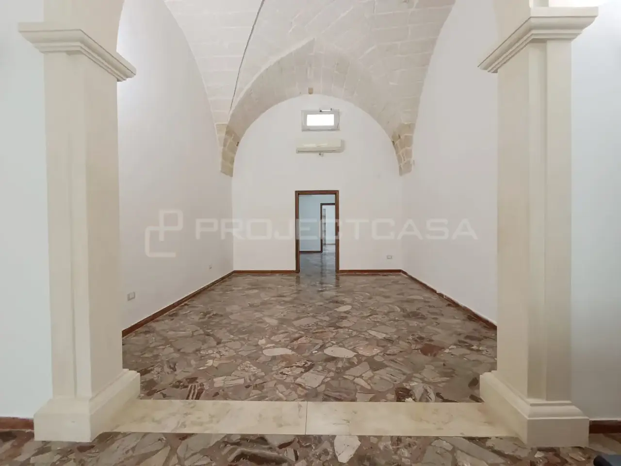 Negozio in Via Piave, Scorrano, {3} - Foto 1