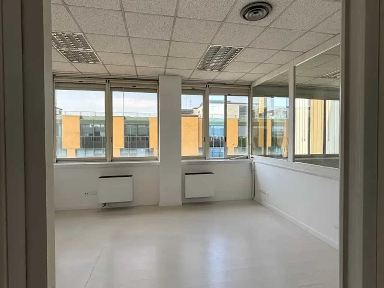 Ufficio in , Padova, {3} - Foto 1